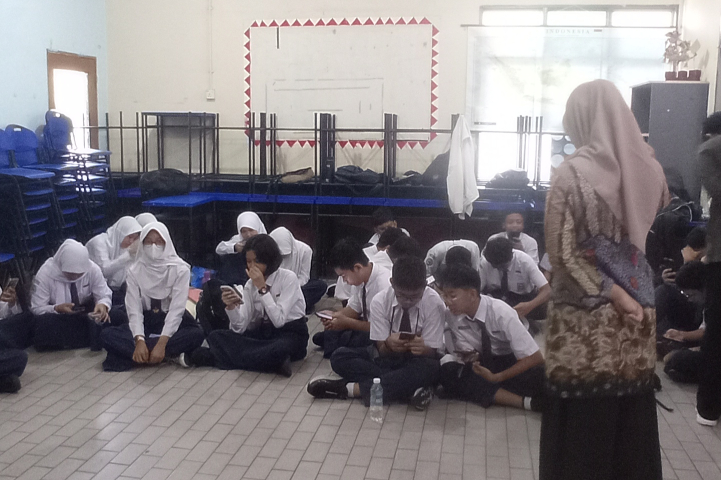 Semangat Belajar matematika: Dosen Tadris Matematika mengajar di SIKL