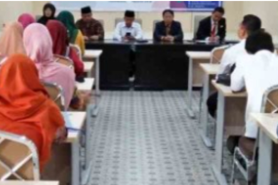 MENUJU KAMPUS RELIGIUS DAN KOMPETITIF BERBASIS PROFETIK, FAKULTAS TARBIYAH GELAR SOSIALISASI KEBIJAKAN SDM